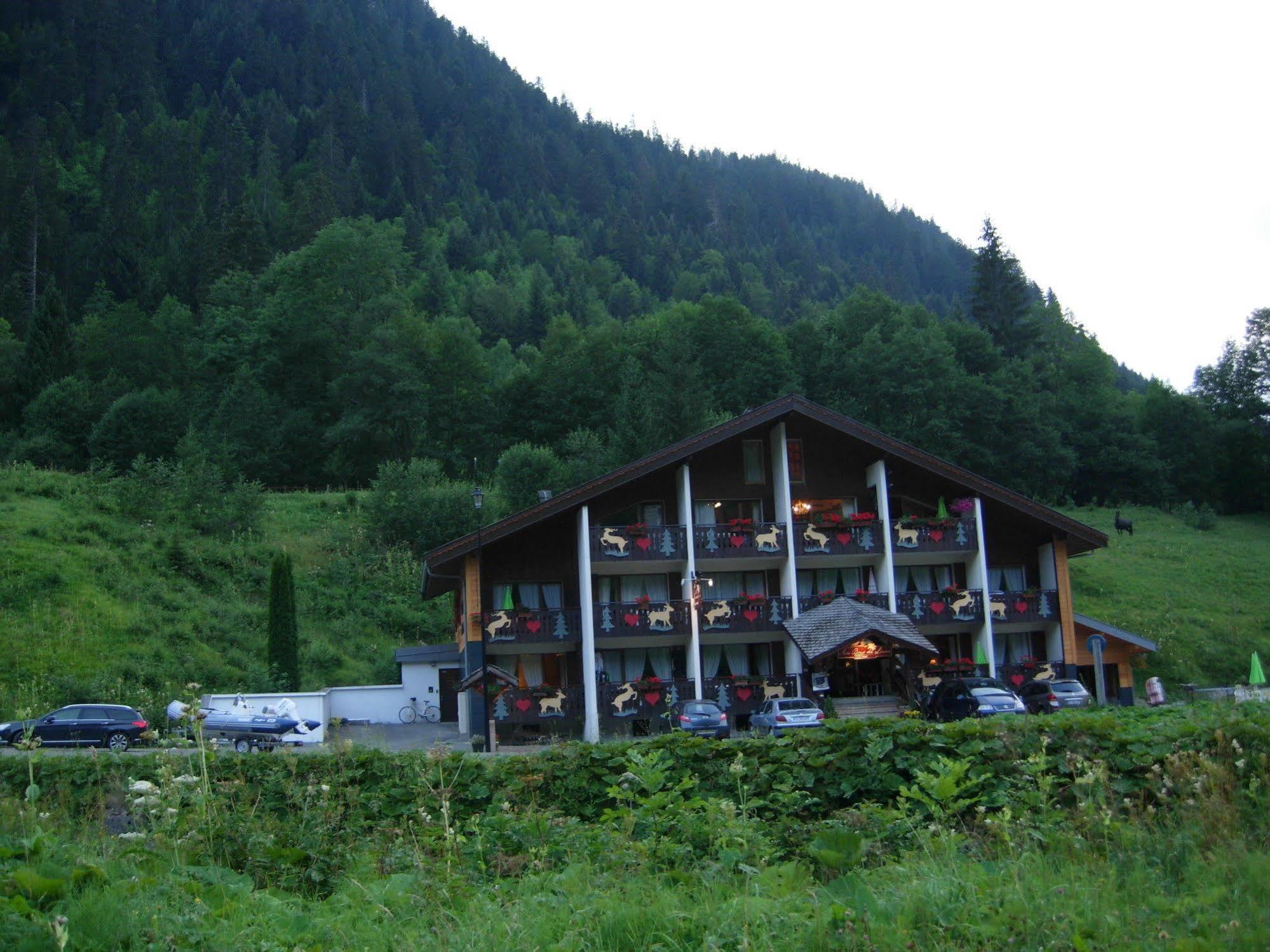 Au Bois De Lune Chatel Luaran gambar